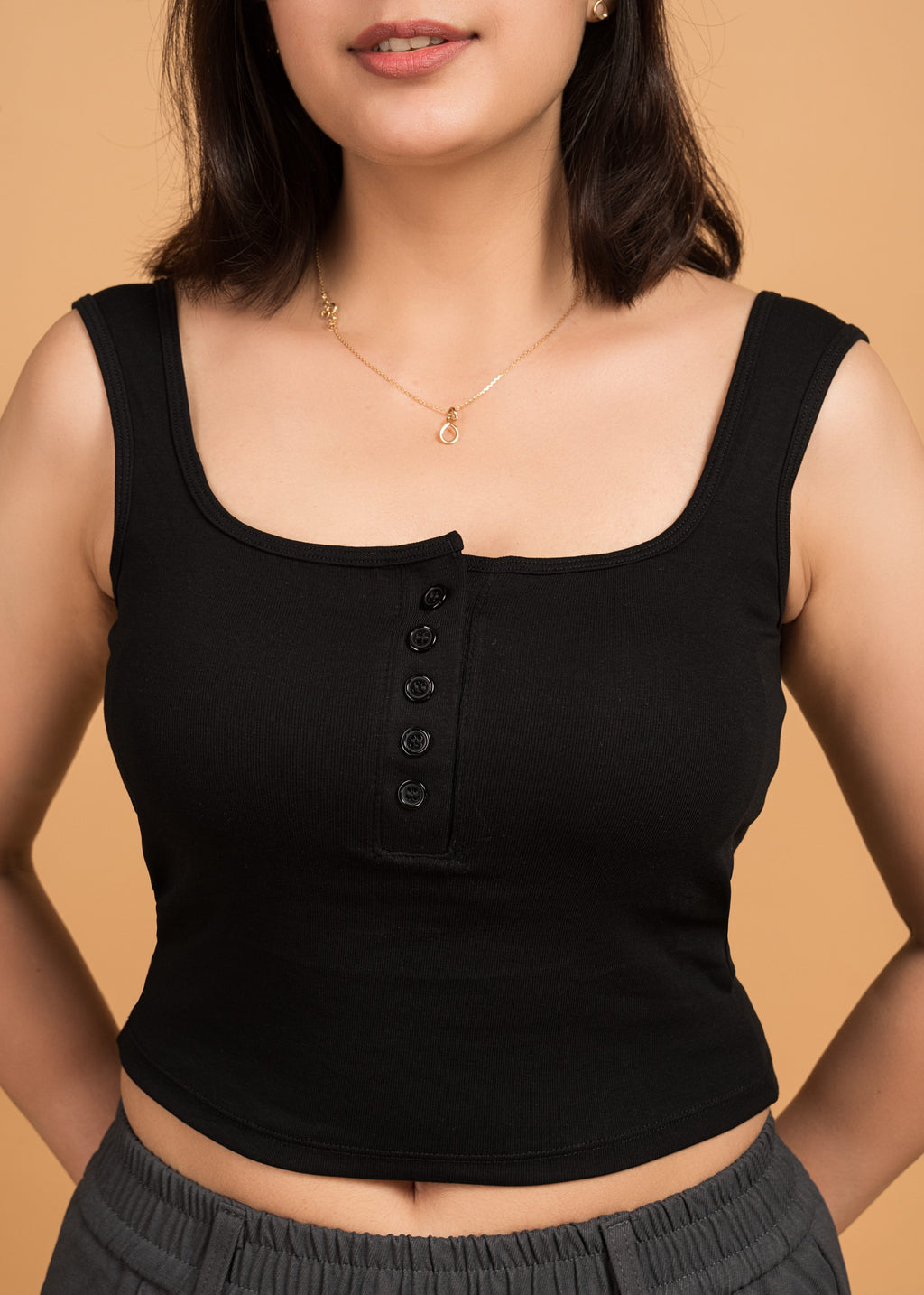 Minimal Button Crop Top – Black