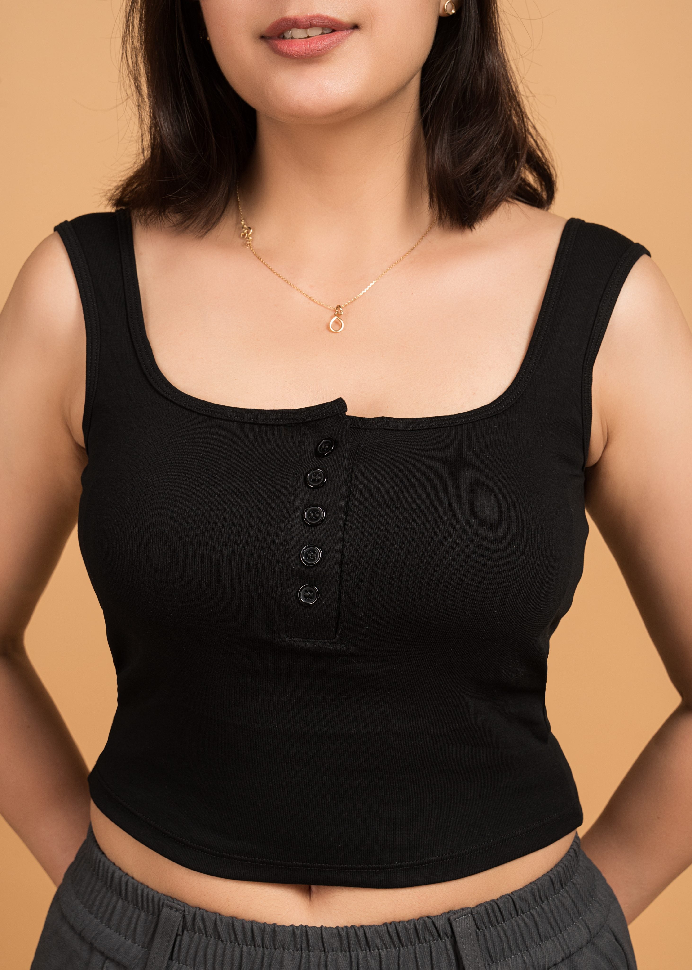 Minimal Button Crop Top – Black