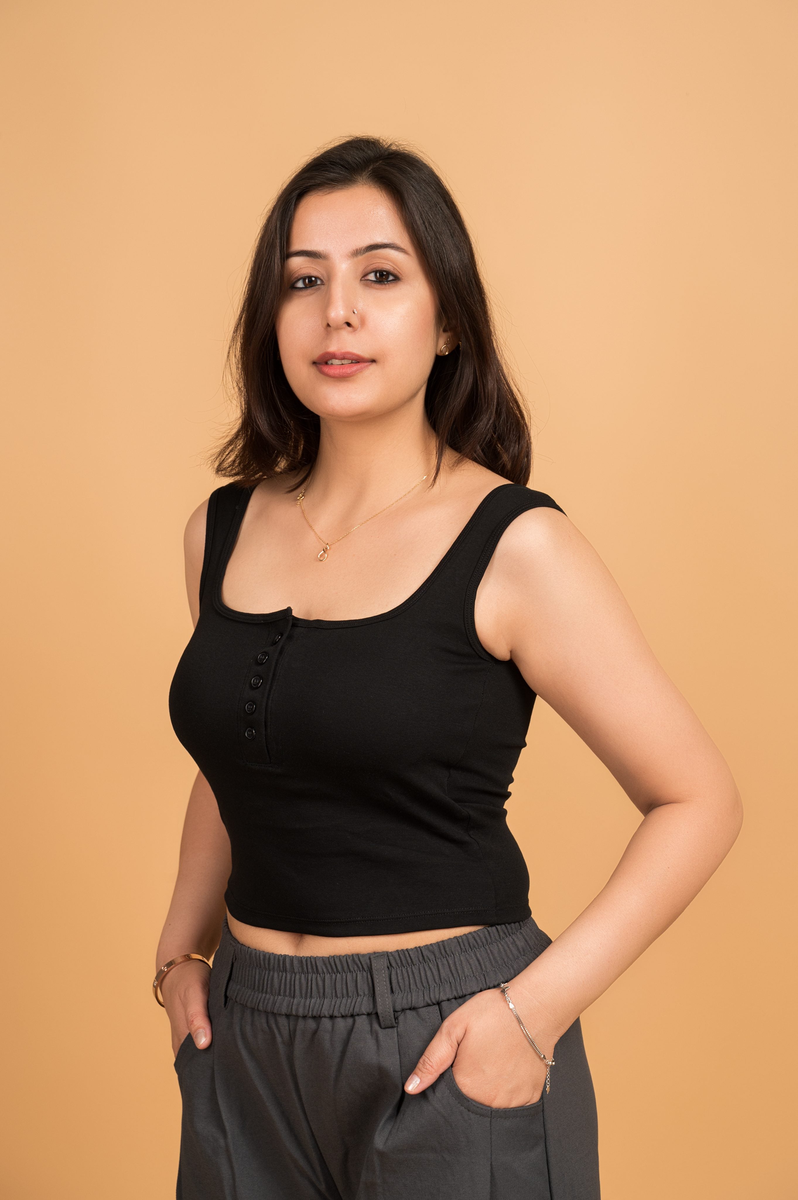 Minimal Button Crop Top – Black