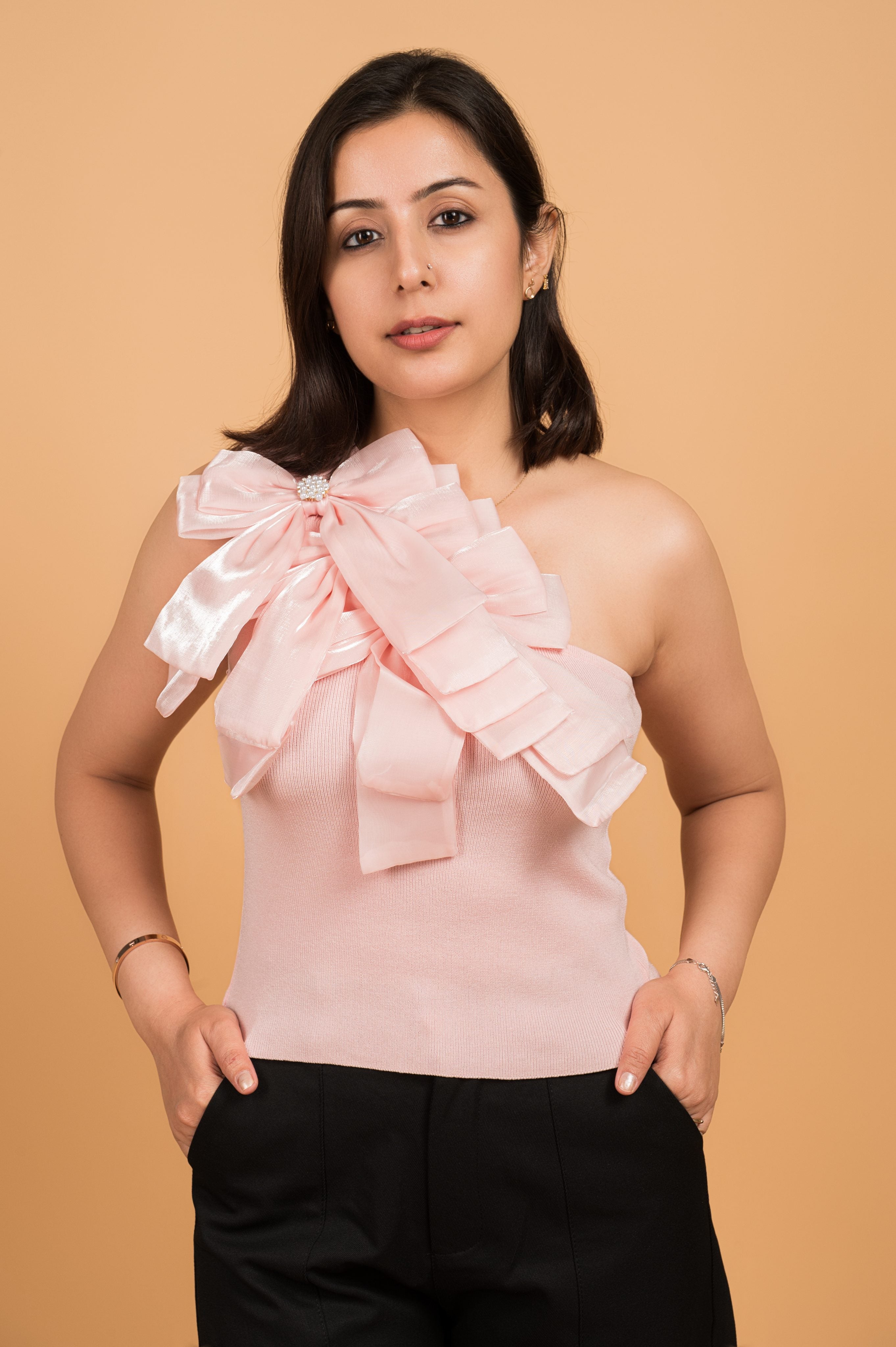 Blush Bow Statement Top – Free Size